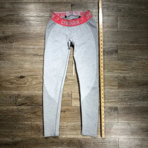 Gymshark Dry Leggings Size Small Gray Pink - Picture 3 of 8